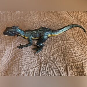 Indoraptor toy